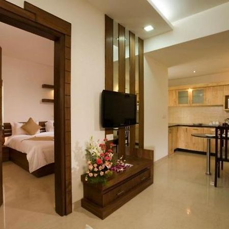 The Nines Business Hotel 班加罗尔 外观 照片